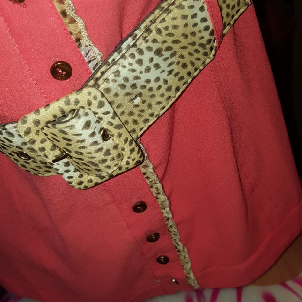 Bebe ruffle animal print belted top M - Picture 3 of 7